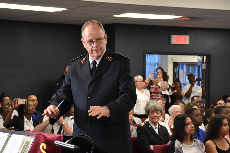 The General and Commissioner Silvia Cox Visit Quebec