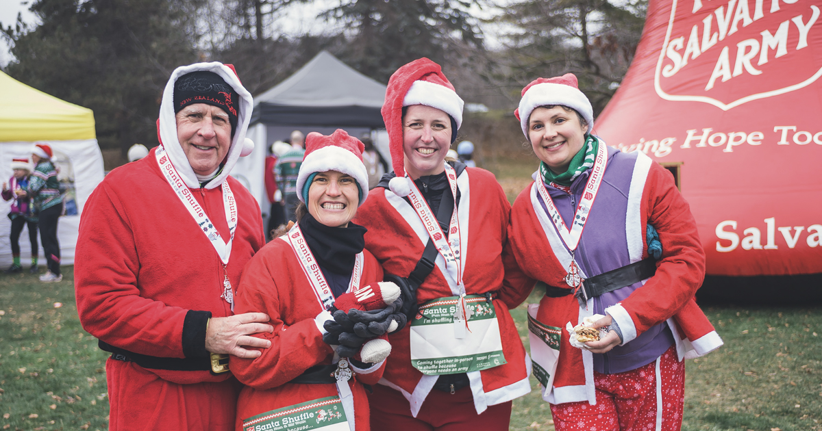 Santa shufflers prepare to run the Toronto race