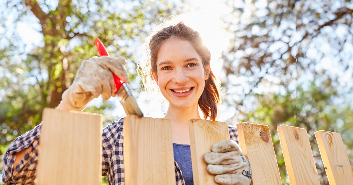 The Simple Joy of Fence Painting