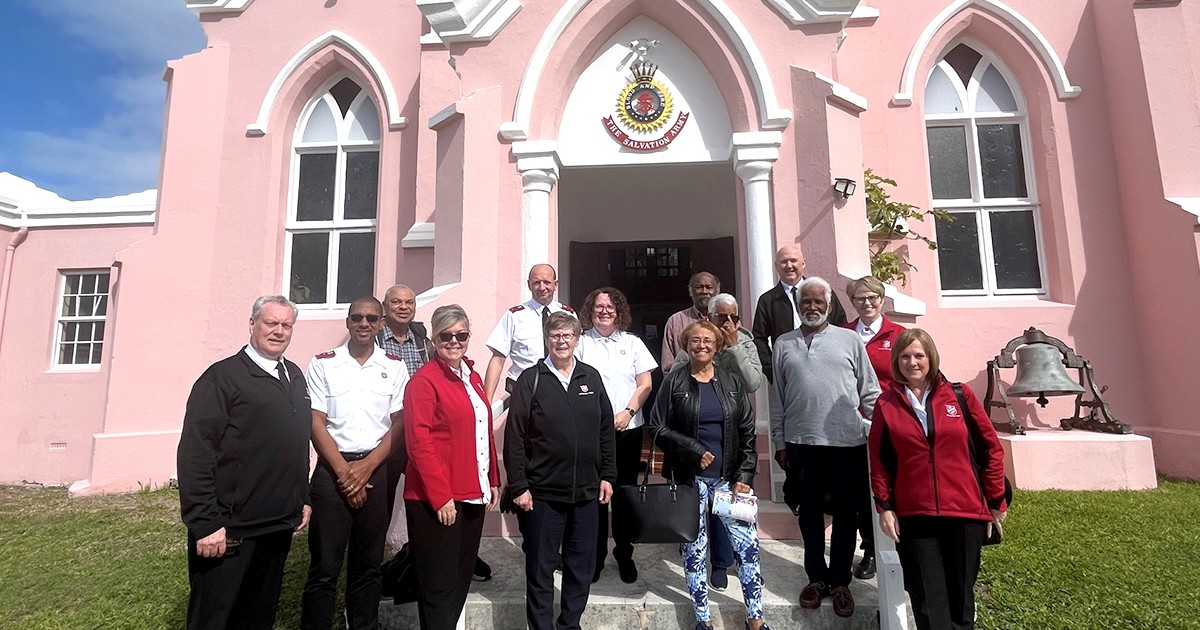 Territorial Leaders Embark on Bermuda Tour