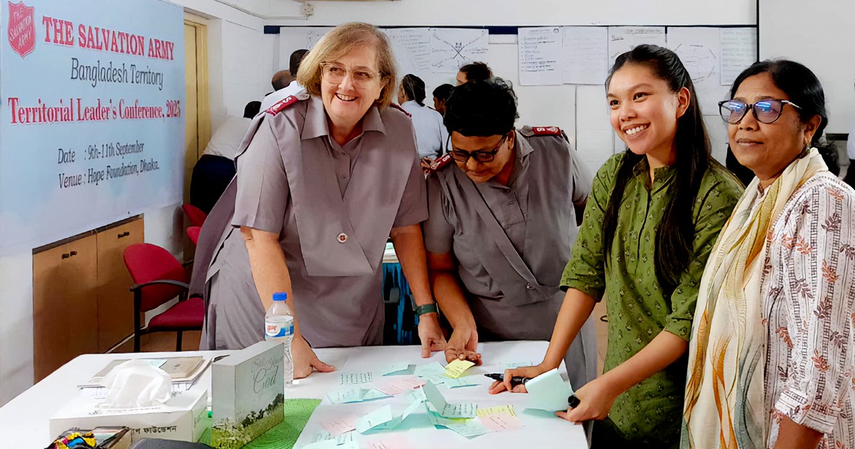 Letters from Bangladesh: Day by Day in Dhaka